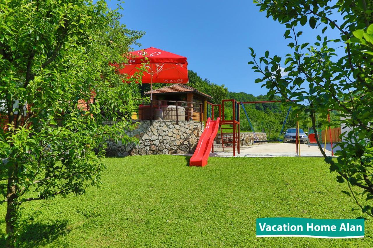 Vacation Home Alan 2 Kulen Vakuf Buitenkant foto