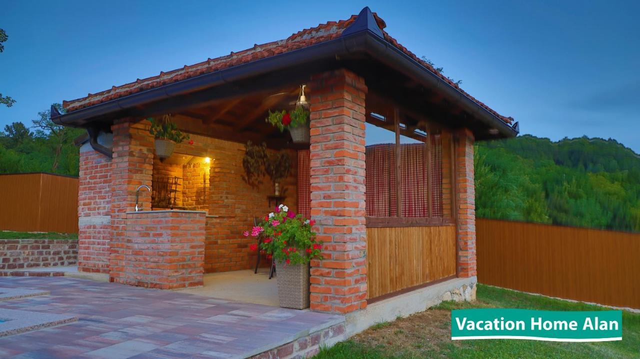 Vacation Home Alan 2 Kulen Vakuf Buitenkant foto
