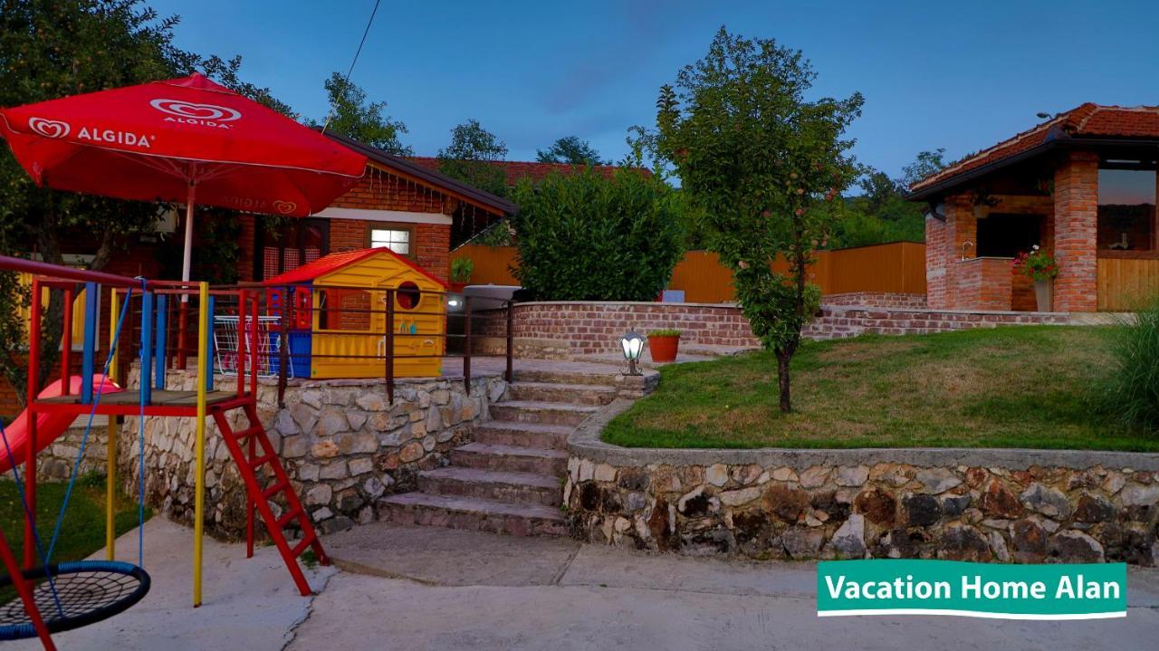 Vacation Home Alan 2 Kulen Vakuf Buitenkant foto