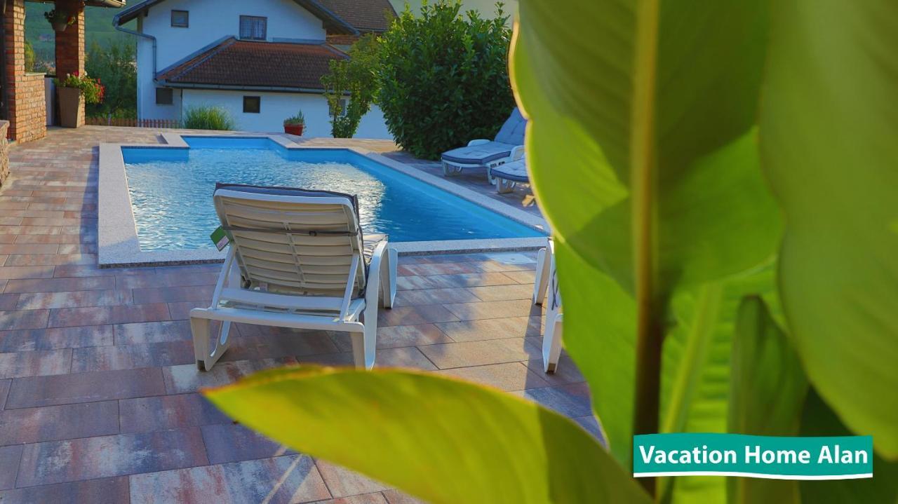 Vacation Home Alan 2 Kulen Vakuf Buitenkant foto