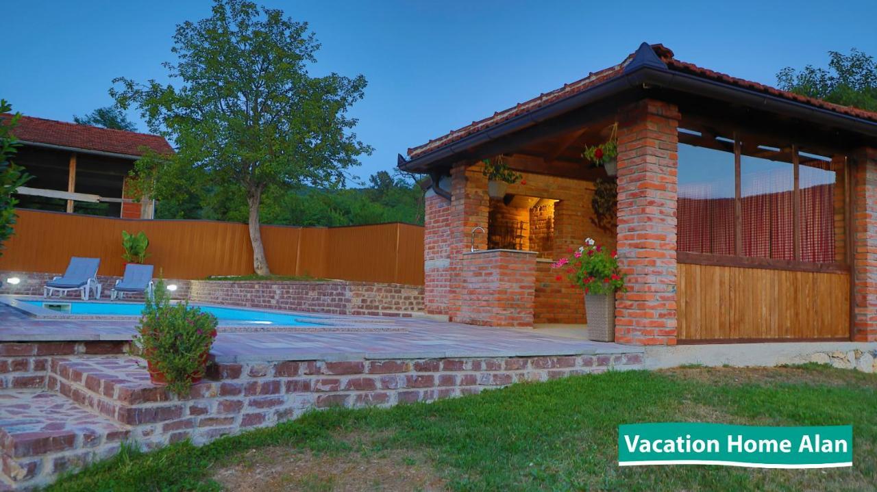 Vacation Home Alan 2 Kulen Vakuf Buitenkant foto