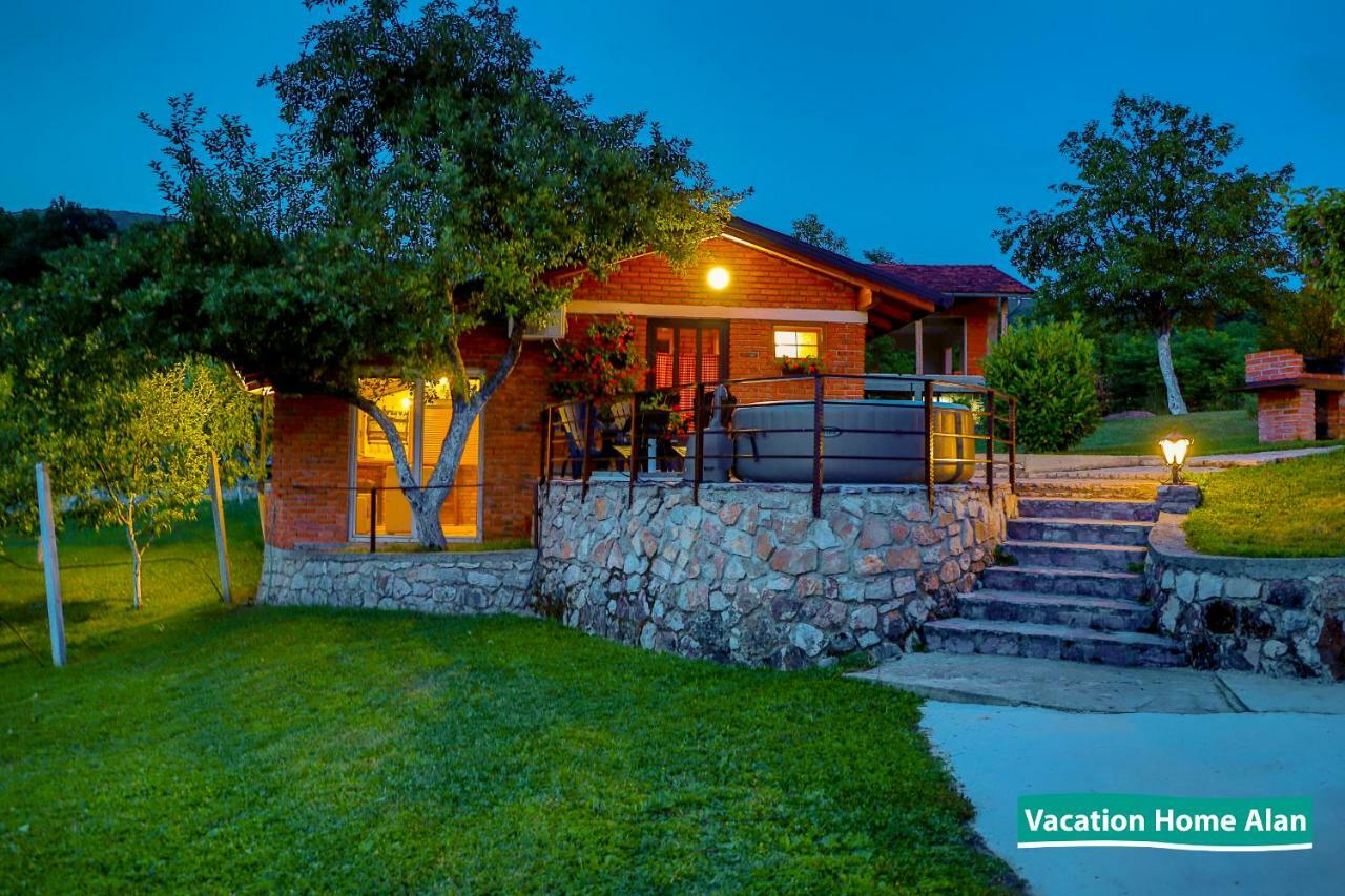 Vacation Home Alan 2 Kulen Vakuf Buitenkant foto