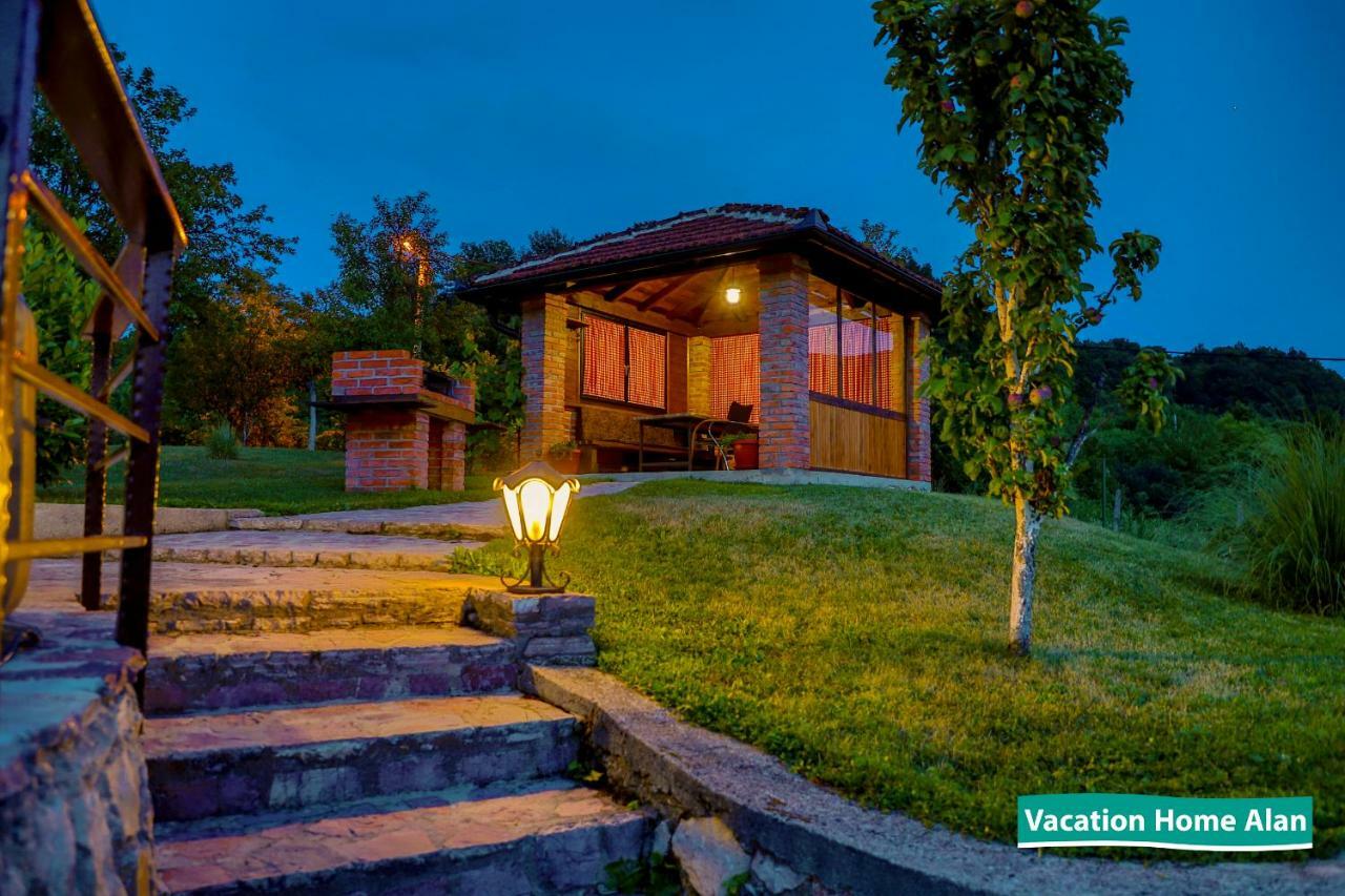 Vacation Home Alan 2 Kulen Vakuf Buitenkant foto