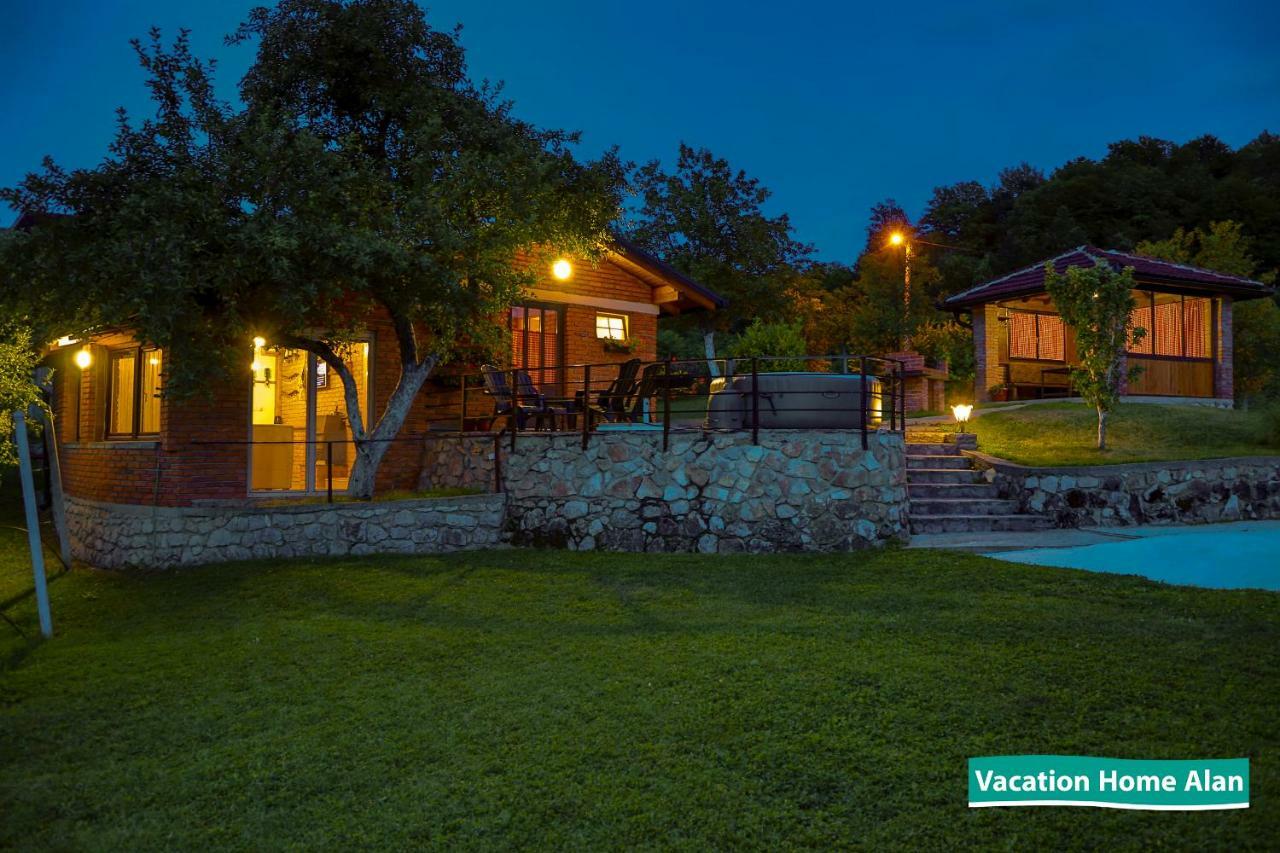 Vacation Home Alan 2 Kulen Vakuf Buitenkant foto